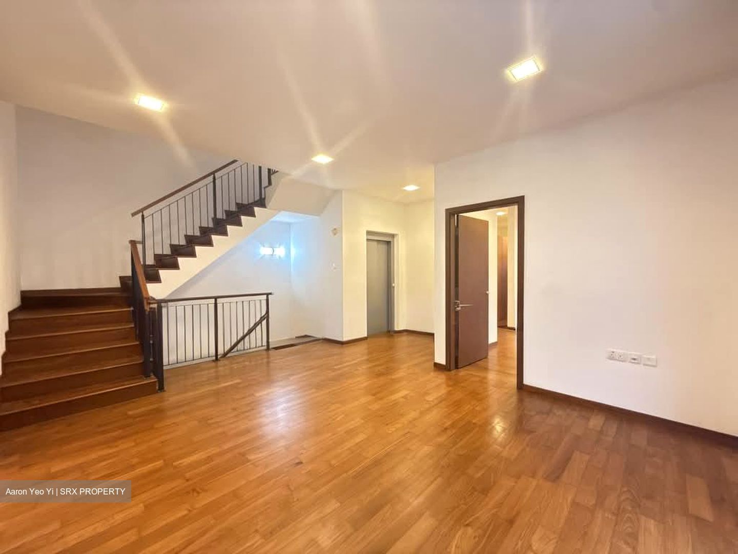 Wak Hassan Place (D27), Semi-Detached #549308061
